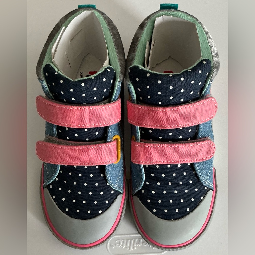 Stylish Polka Dot Kids Shoes with Pink Straps